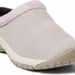 Merrell Encore Breeze 4 Shoes - Women's 8 Merrell Encore Breeze 4 Shoes - Women's -Garmin Shop 3b97f512 0251 441a 9516 83574f295a81