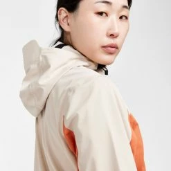 Craft ADV Essence Hydro Jacket - Women's -Garmin Shop 472ea024 67af 4500 b222 019667d73dcb